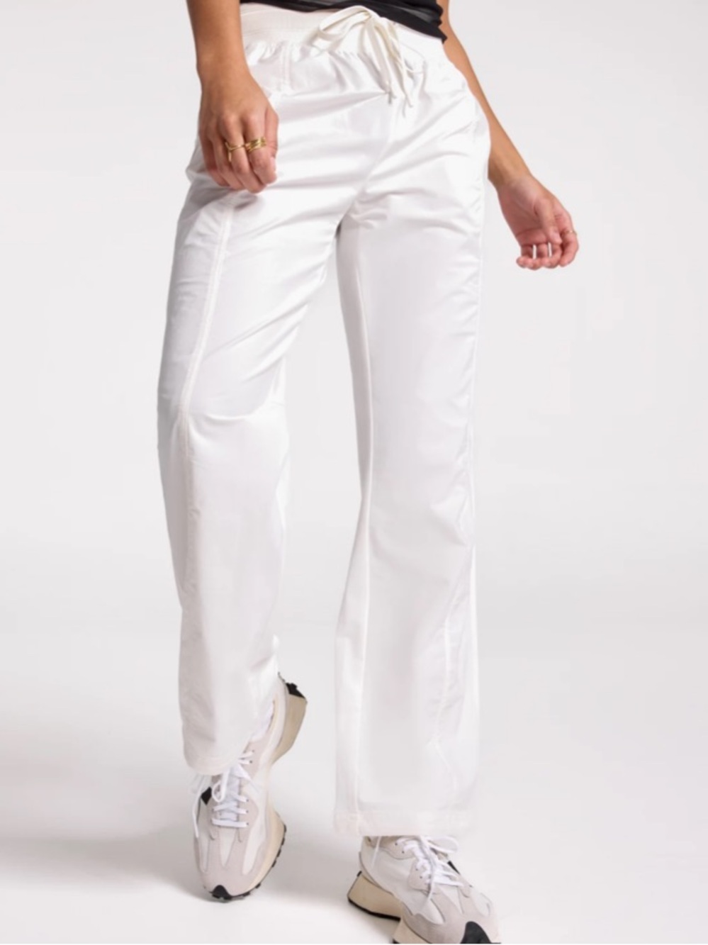 Calia Women's Nyluxe white cloud cover straight cinch pant. XL